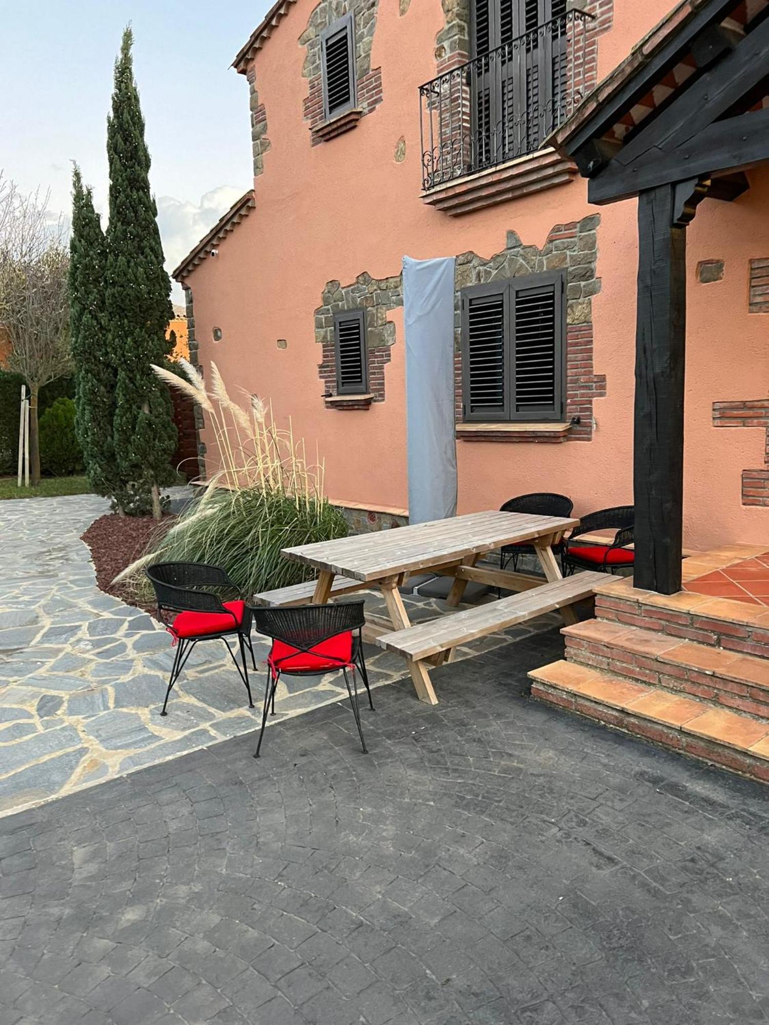 Villa Sol Peralada Golf Екстериор снимка